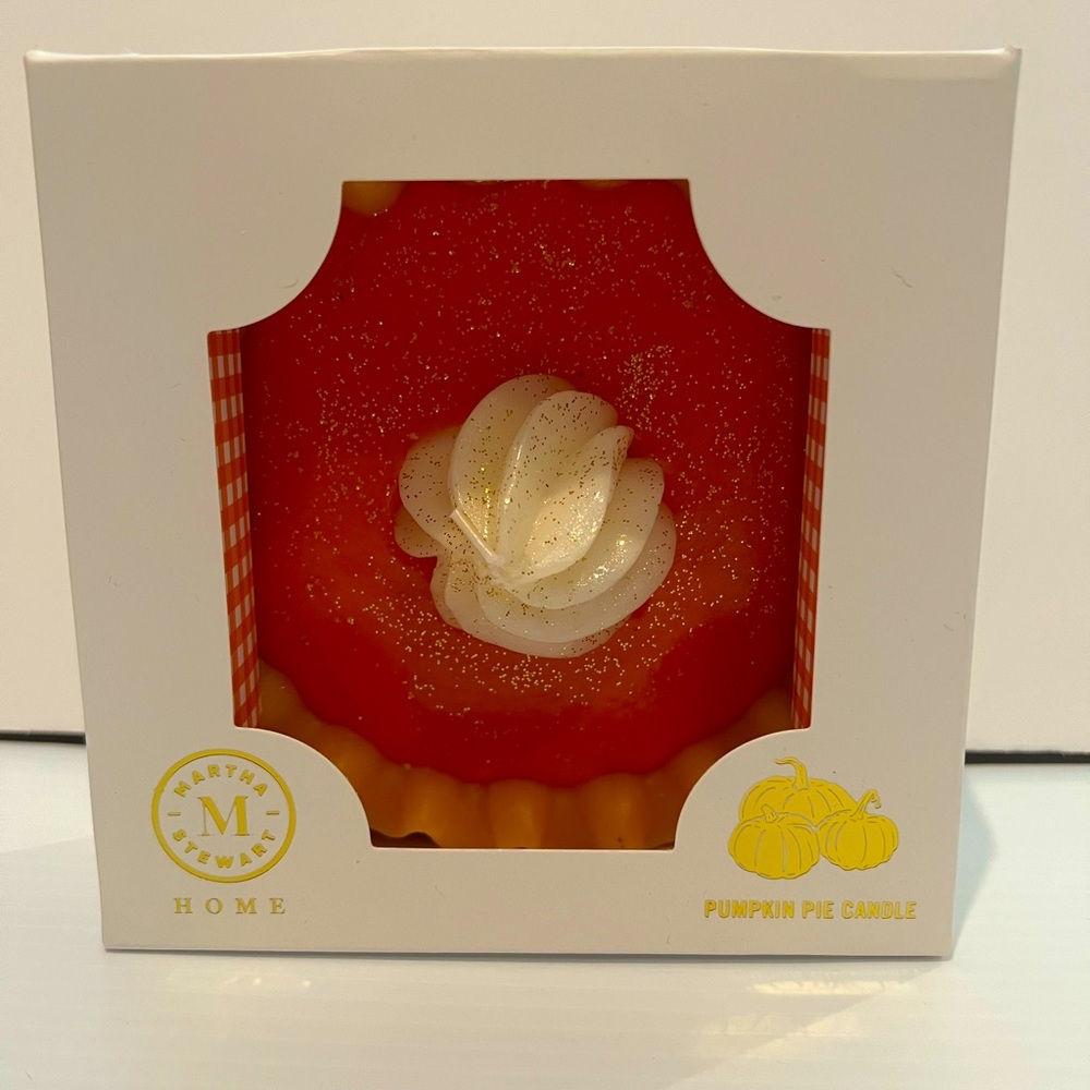 Adorable Martha Stewart Pumpkin Pie Candle with Recipe- NWT